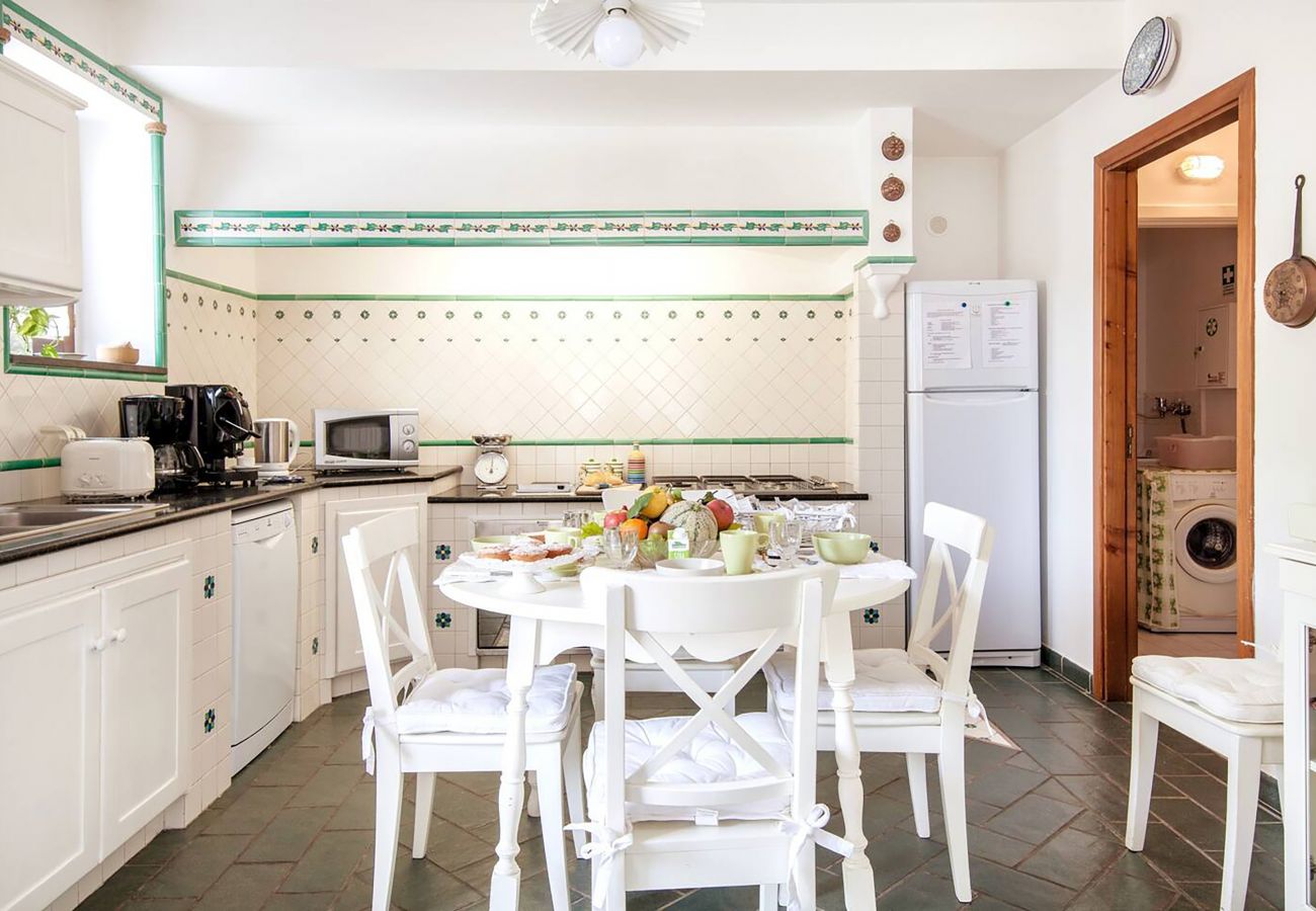 Villa in Sant´Agata sui Due Golfi - AMORE RENTALS - Villa Serena with Private Swimming Pool, garden and Parking in the centre of the Village