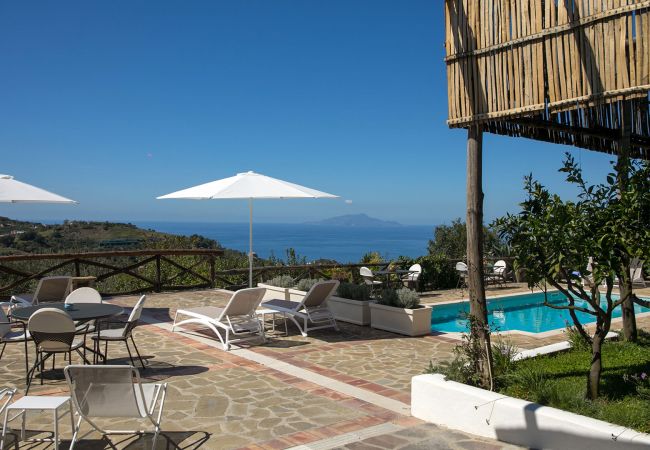 Villa in Sant´Agata sui Due Golfi - AMORE RENTALS - Villa Amiela with Private Pool, Sea View, Garden, Terrace and Parking Villa in Sant´Agata sui Due Golfi - AMORE RENTALS - Villa Amiela with Private Pool, Sea View, Garden, Terrace and Parking
