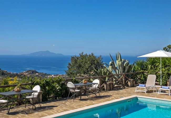 Villa in Sant´Agata sui Due Golfi - AMORE RENTALS - Villa Amiela with Private Pool, Sea View, Garden, Terrace and Parking Villa in Sant´Agata sui Due Golfi - AMORE RENTALS - Villa Amiela with Private Pool, Sea View, Garden, Terrace and Parking