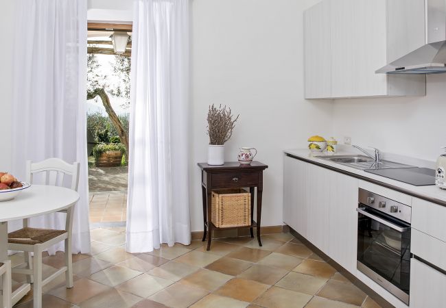 Villa in Sant´Agata sui Due Golfi - AMORE RENTALS - Villa Amiela with Private Pool, Sea View, Garden, Terrace and Parking Villa in Sant´Agata sui Due Golfi - AMORE RENTALS - Villa Amiela with Private Pool, Sea View, Garden, Terrace and Parking