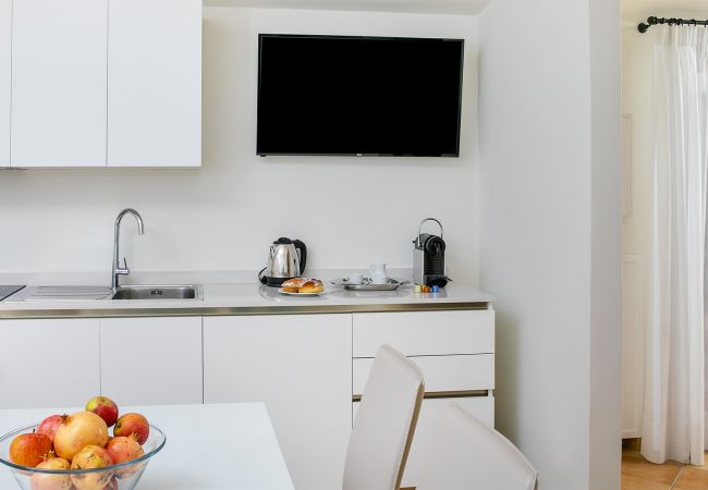 Villa in Sant´Agata sui Due Golfi - AMORE RENTALS - Villa Amiela with Private Pool, Sea View, Garden, Terrace and Parking Villa in Sant´Agata sui Due Golfi - AMORE RENTALS - Villa Amiela with Private Pool, Sea View, Garden, Terrace and Parking