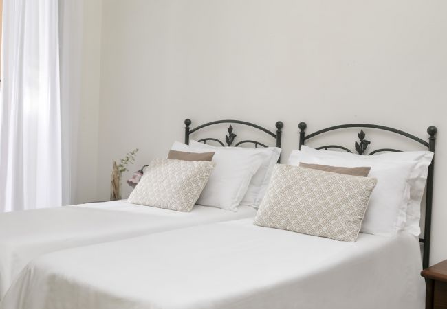 Villa in Sant´Agata sui Due Golfi - AMORE RENTALS - Villa Amiela with Private Pool, Sea View, Garden, Terrace and Parking Villa in Sant´Agata sui Due Golfi - AMORE RENTALS - Villa Amiela with Private Pool, Sea View, Garden, Terrace and Parking