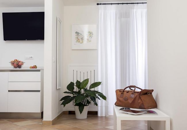 Villa in Sant´Agata sui Due Golfi - AMORE RENTALS - Villa Amiela with Private Pool, Sea View, Garden, Terrace and Parking Villa in Sant´Agata sui Due Golfi - AMORE RENTALS - Villa Amiela with Private Pool, Sea View, Garden, Terrace and Parking