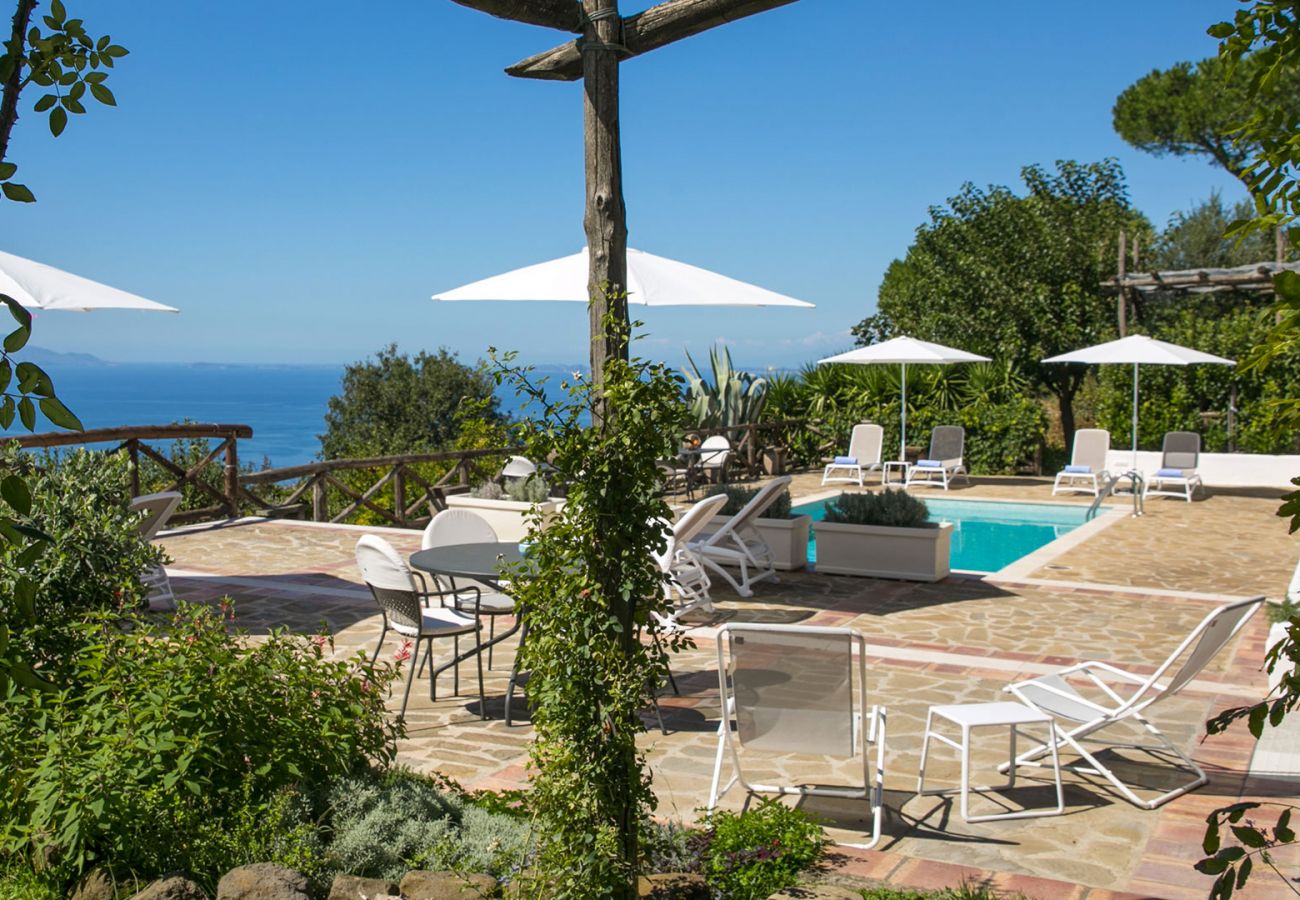 Villa in Sant´Agata sui Due Golfi - AMORE RENTALS - Villa Amiela with Private Pool, Sea View, Garden, Terrace and Parking