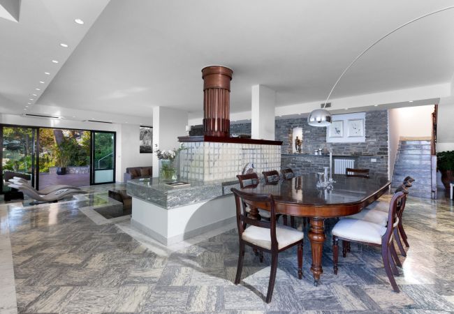 Villa in Sorrento - AMORE RENTALS -Villa Giada with Swimming Pool, Garden, Sea View and Parking Villa in Sorrento - AMORE RENTALS -Villa Giada with Swimming Pool, Garden, Sea View and Parking