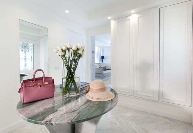 Villa in Sorrento - AMORE RENTALS -Villa Giada with Swimming Pool, Garden, Sea View and Parking Villa in Sorrento - AMORE RENTALS -Villa Giada with Swimming Pool, Garden, Sea View and Parking