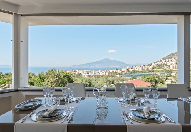 Villa in Vico Equense - AMORE RENTALS - Villa Romeo with Sea View, Private Pool, Garden and Parking Villa in Vico Equense - AMORE RENTALS - Villa Romeo with Sea View, Private Pool, Garden and Parking