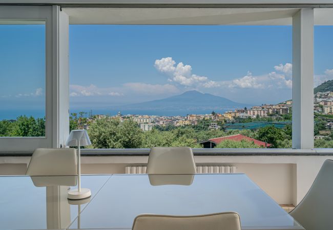 Villa in Vico Equense - AMORE RENTALS - Villa Romeo with Sea View, Private Pool, Garden and Parking Villa in Vico Equense - AMORE RENTALS - Villa Romeo with Sea View, Private Pool, Garden and Parking