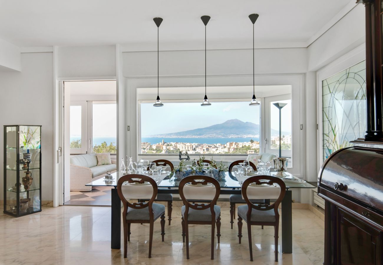 Villa in Vico Equense - AMORE RENTALS - Villa Romeo with Sea View, Private Pool, Garden and Parking