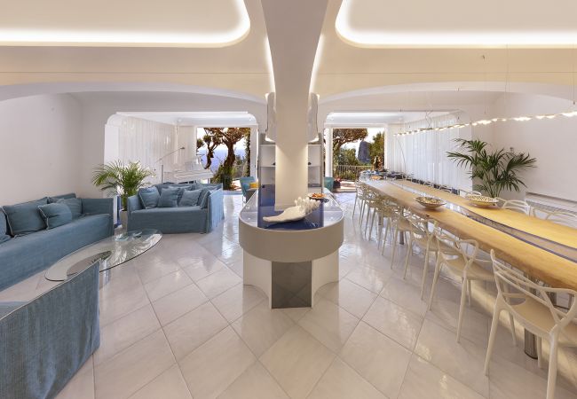 Villa in Nerano - AMORE RENTALS -Villa Giove with Private Swimming Pool, Sea View, Jacuzzi and Breakfast, Near the Sea Villa in Nerano - AMORE RENTALS -Villa Giove with Private Swimming Pool, Sea View, Jacuzzi and Breakfast, Near the Sea