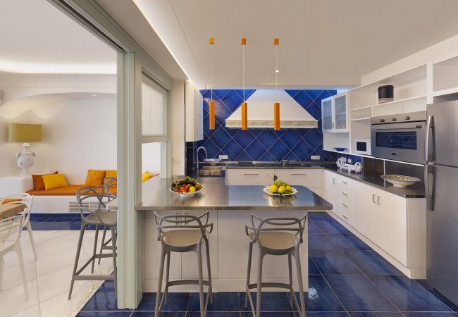 Villa in Nerano - AMORE RENTALS -Villa Giove with Private Swimming Pool, Sea View, Jacuzzi and Breakfast, Near the Sea Villa in Nerano - AMORE RENTALS -Villa Giove with Private Swimming Pool, Sea View, Jacuzzi and Breakfast, Near the Sea