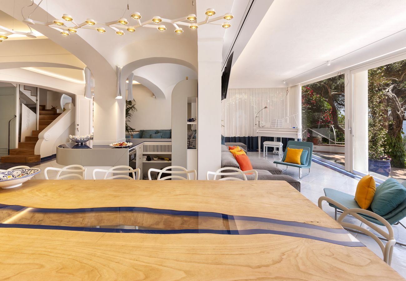 Villa in Nerano - AMORE RENTALS -Villa Giove with Private Swimming Pool, Sea View, Jacuzzi and Breakfast, Near the Sea