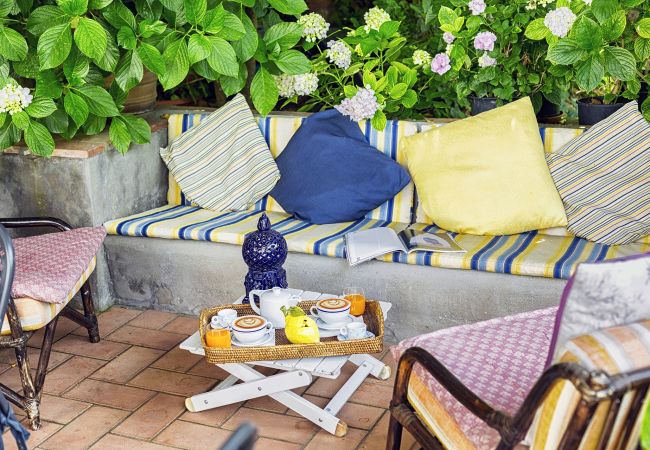 Villa in Capri - AMORE RENTALS - Villa Polifemo with Swimming Pool, Sea View, Terrace and Garden Villa in Capri - AMORE RENTALS - Villa Polifemo with Swimming Pool, Sea View, Terrace and Garden
