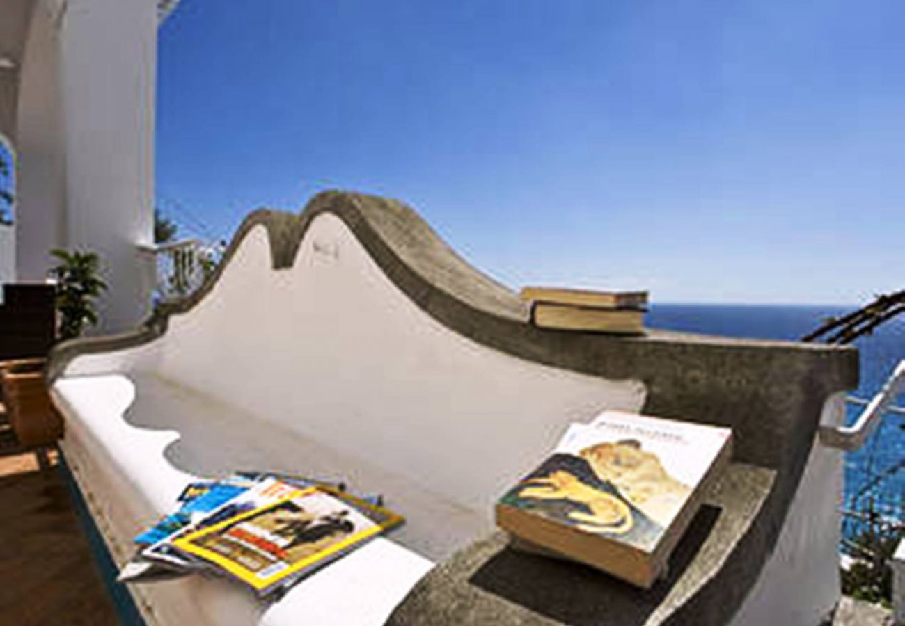 Villa in Positano - AMORE RENTALS - Villa Le Sirene 1 with Private Pool, Sea View and Breakfast