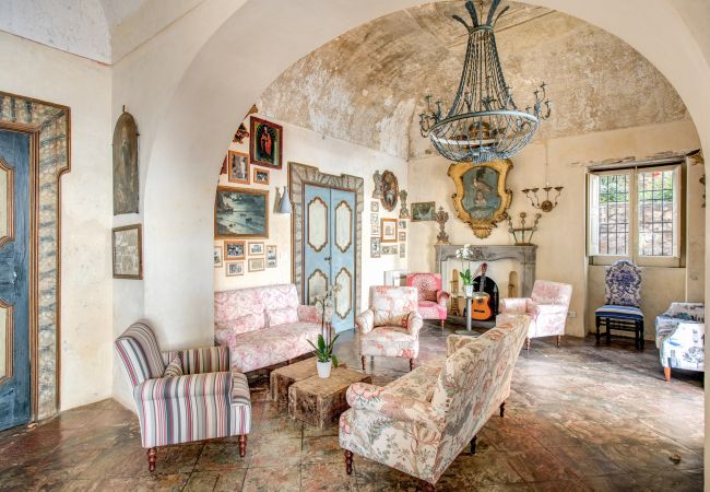 Villa in Positano - AMORE RENTALS - Villa Angelina with private Pool, Sea View, Chef and Breakfast Ideal for Weddings Villa in Positano - AMORE RENTALS - Villa Angelina with private Pool, Sea View, Chef and Breakfast Ideal for Weddings