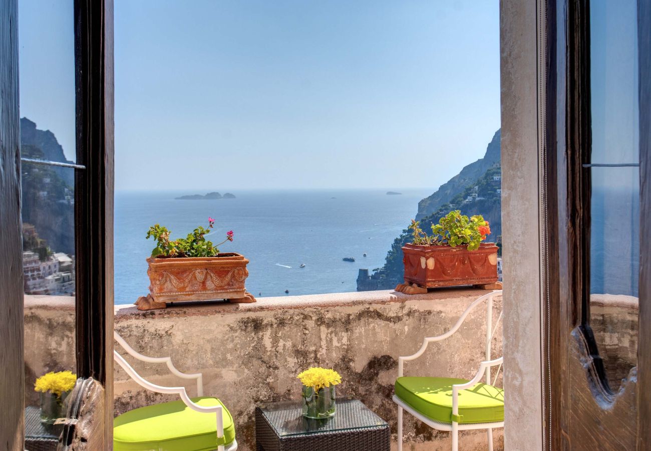 Villa in Positano - AMORE RENTALS - Villa San Giacomo – Historic Luxury Villa with Sea View