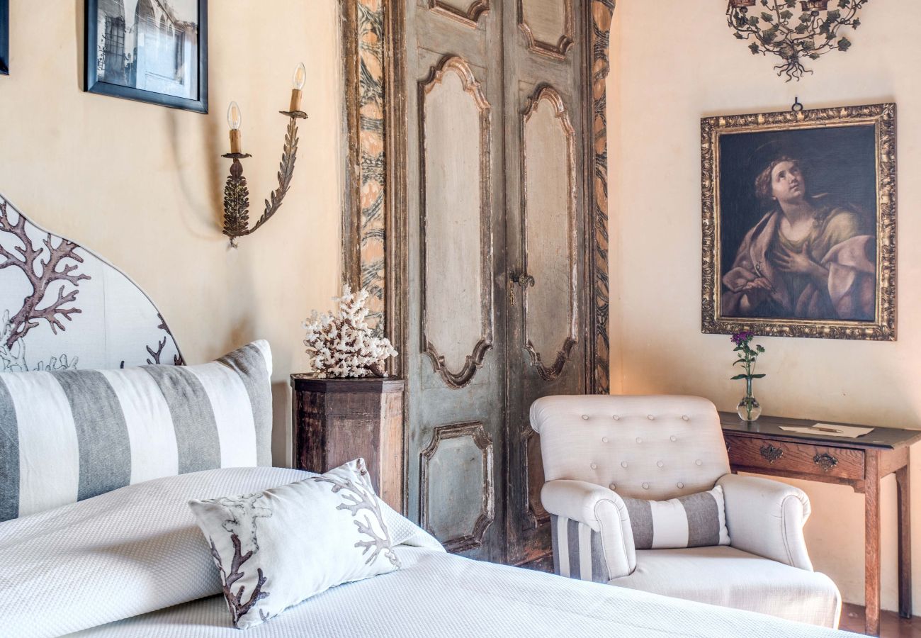 Villa in Positano - AMORE RENTALS - Villa San Giacomo – Historic Luxury Villa with Sea View