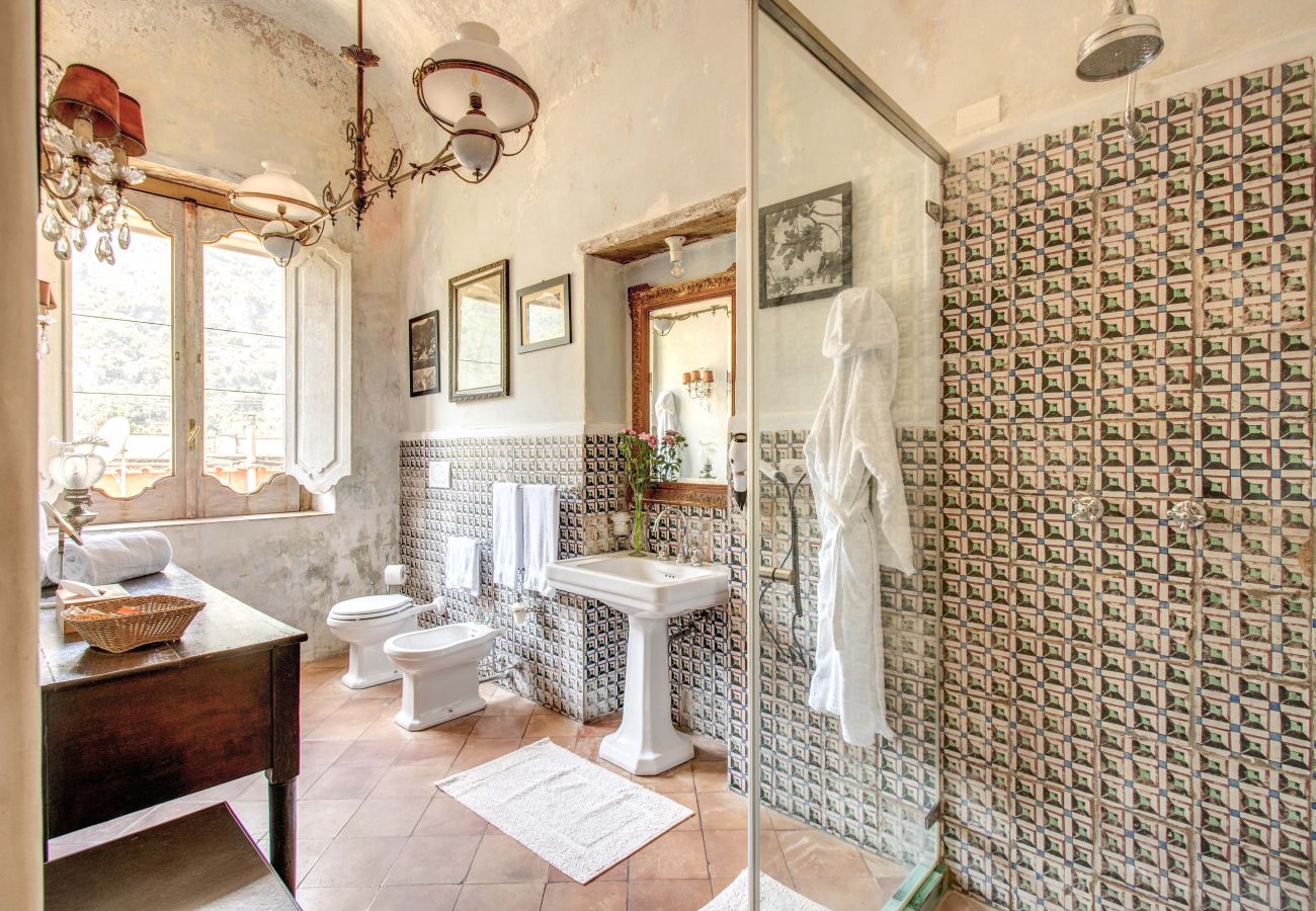 Villa in Positano - AMORE RENTALS - Villa San Giacomo – Historic Luxury Villa with Sea View