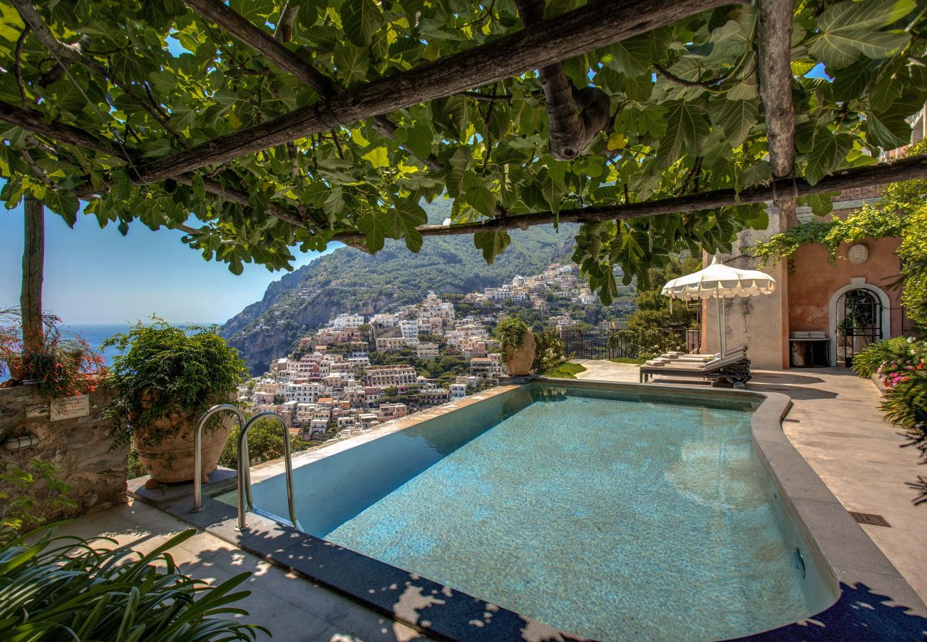 Villa in Positano - AMORE RENTALS - Villa San Giacomo 1 – Historic Luxury Villa with Sea View