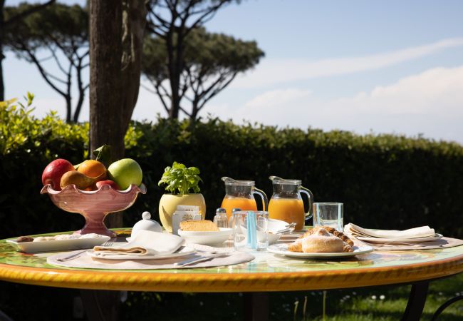 Villa in Sant´Agata sui Due Golfi - AMORE RENTALS - Villa Jasmine with Private Pool Ideal for Weddings Villa in Sant´Agata sui Due Golfi - AMORE RENTALS - Villa Jasmine with Private Pool Ideal for Weddings