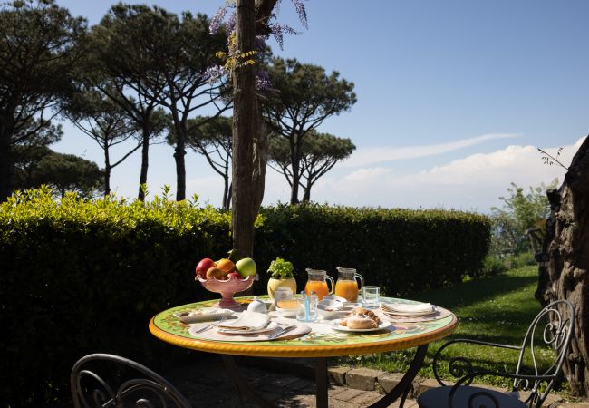 Villa in Sant´Agata sui Due Golfi - AMORE RENTALS - Villa Jasmine with Private Pool Ideal for Weddings Villa in Sant´Agata sui Due Golfi - AMORE RENTALS - Villa Jasmine with Private Pool Ideal for Weddings
