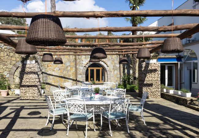 Villa in Sant´Agata sui Due Golfi - AMORE RENTALS - Villa Jasmine with Private Pool Ideal for Weddings Villa in Sant´Agata sui Due Golfi - AMORE RENTALS - Villa Jasmine with Private Pool Ideal for Weddings