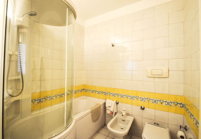 Villa in Massa Lubrense - AMORE RENTALS - Villa Terri with Sea View, Private Pool, Direct Sea Access and Parking Villa in Massa Lubrense - AMORE RENTALS - Villa Terri with Sea View, Private Pool, Direct Sea Access and Parking