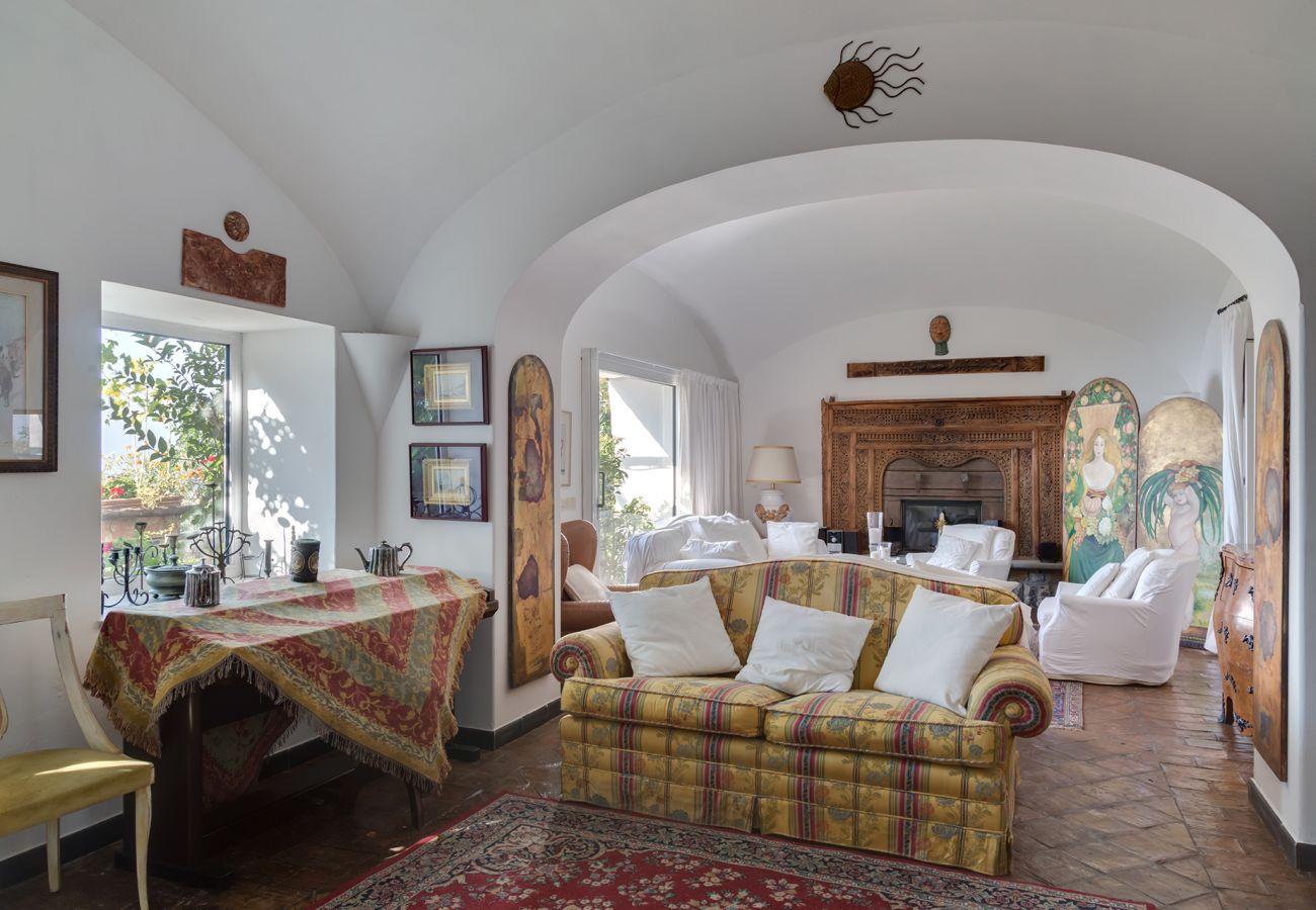 Villa in Positano - AMORE RENTALS -Villa Era with Swimming Pool, Sea View, Terraces and Parking