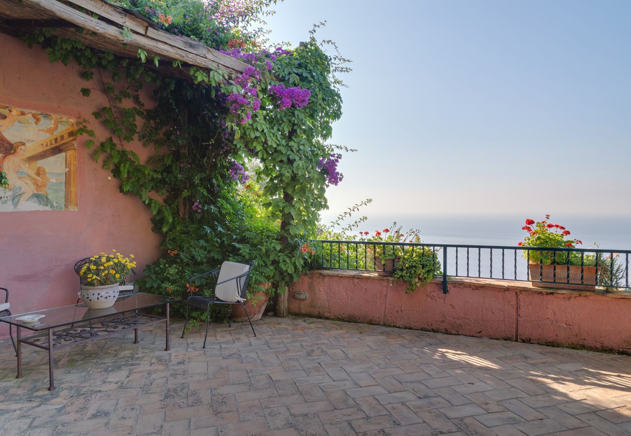 Villa in Positano - AMORE RENTALS -Villa Era with Swimming Pool, Sea View, Terraces and Parking