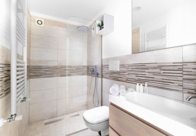 House in Positano - AMORE RENTALS - Casa Cristallo with private Terrace and Sea View House in Positano - AMORE RENTALS - Casa Cristallo with private Terrace and Sea View