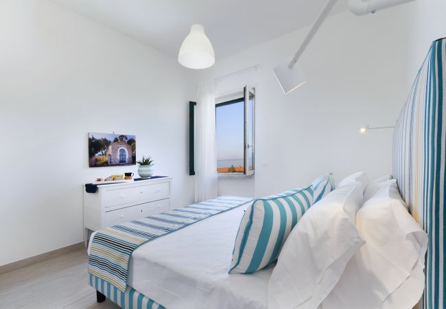 Apartment in Sorrento - AMORE RENTALS - Appartamento Tramontano with Air Conditioning and Internet WI-FI Apartment in Sorrento - AMORE RENTALS - Appartamento Tramontano with Air Conditioning and Internet WI-FI
