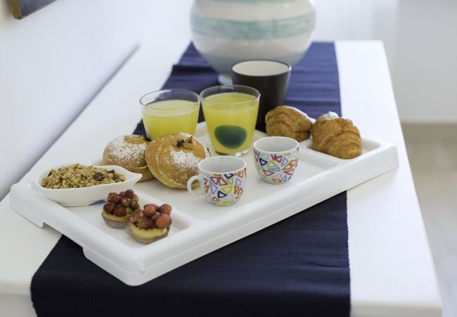 Apartment in Sorrento - AMORE RENTALS - Appartamento Tramontano with Air Conditioning and Internet WI-FI Apartment in Sorrento - AMORE RENTALS - Appartamento Tramontano with Air Conditioning and Internet WI-FI