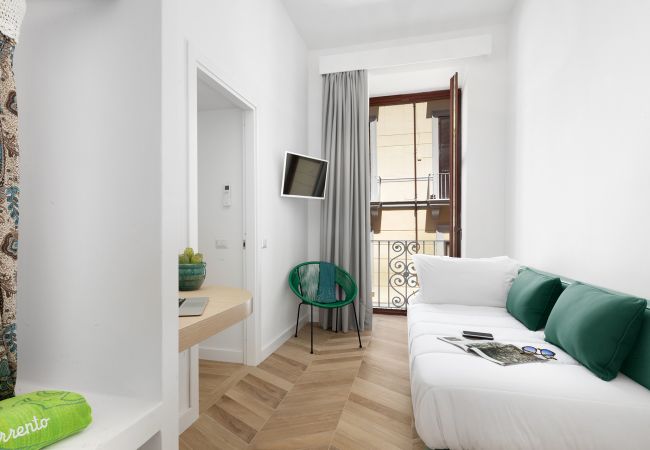 Apartment in Sorrento - AMORE RENTALS - Casa 80 with Air Conditioning and Internet WI-FI Apartment in Sorrento - AMORE RENTALS - Casa 80 with Air Conditioning and Internet WI-FI