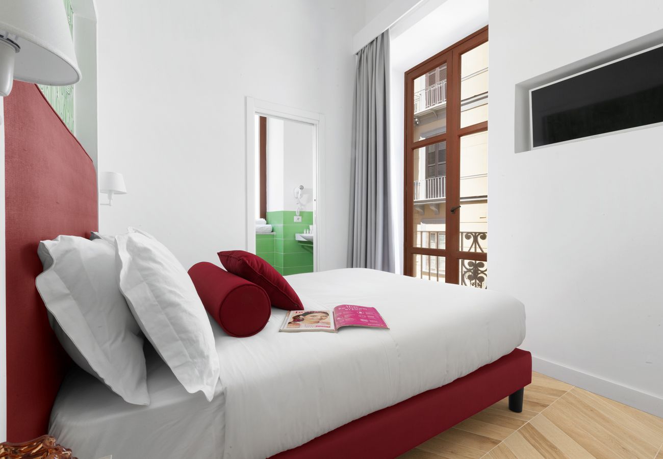 Apartment in Sorrento - AMORE RENTALS - Casa 80 with Air Conditioning and Internet WI-FI