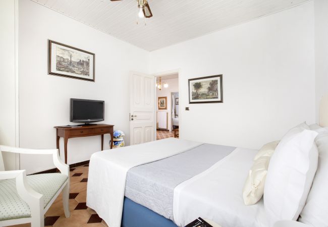 Villa in Massa Lubrense - AMORE RENTALS - Villa Giulia with Private Pool, Sea View, Terraces and Parking Villa in Massa Lubrense - AMORE RENTALS - Villa Giulia with Private Pool, Sea View, Terraces and Parking