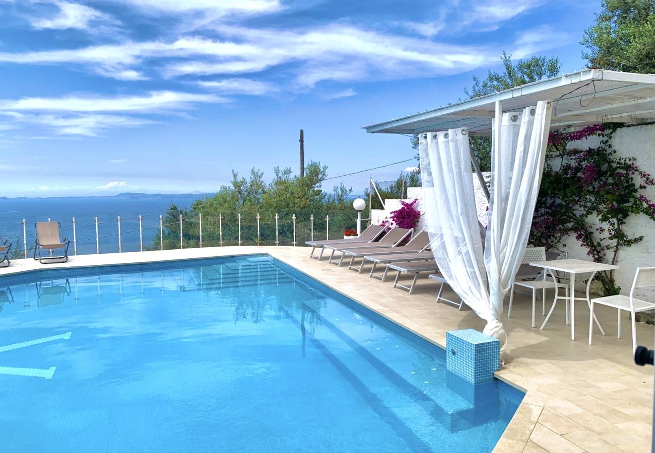 Villa in Massa Lubrense - AMORE RENTALS - Villa Giulia with Private Pool, Sea View, Terraces and Parking