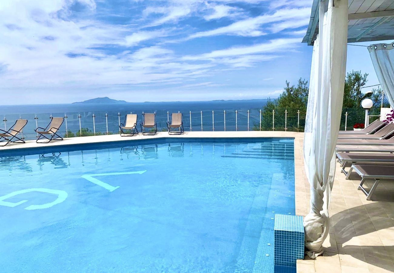 Villa in Massa Lubrense - AMORE RENTALS - Villa Giulia with Private Pool, Sea View, Terraces and Parking