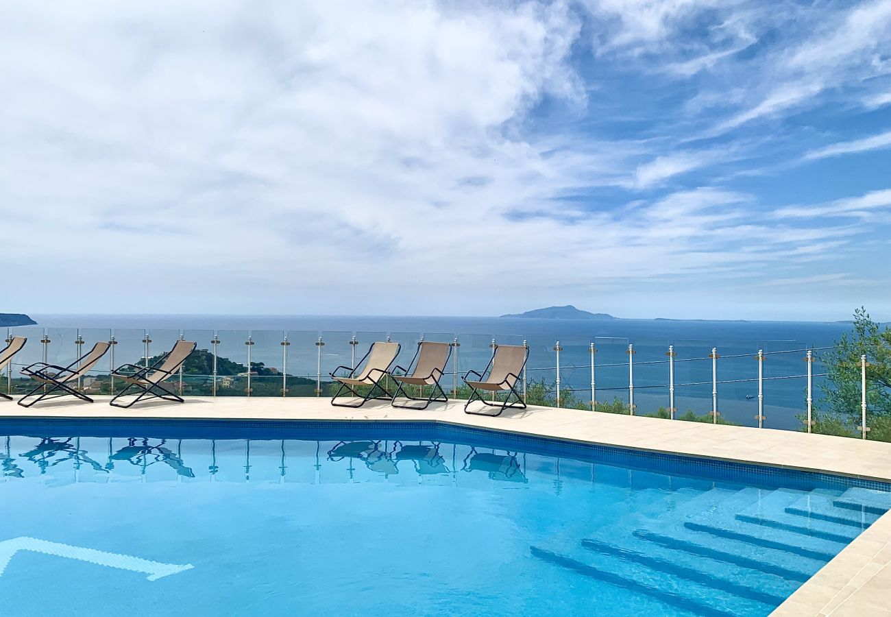 Villa in Massa Lubrense - AMORE RENTALS - Villa Giulia with Private Pool, Sea View, Terraces and Parking