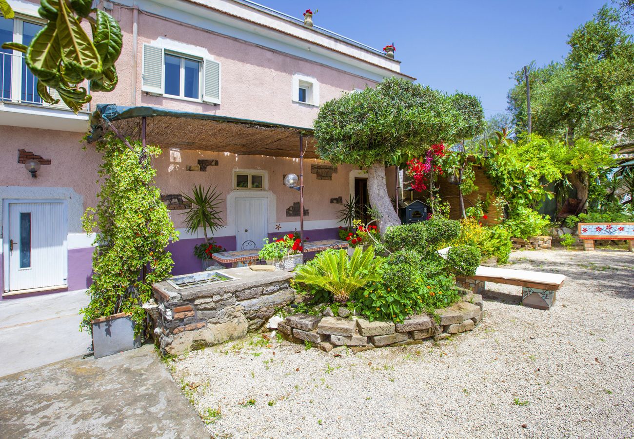 Villa in Massa Lubrense - AMORE RENTALS - Villa Imma with Private Swimming Pool, Sea View and Parking