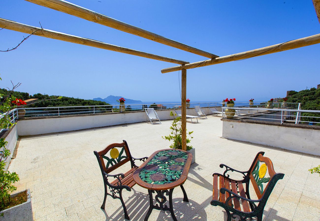 Villa in Massa Lubrense - AMORE RENTALS - Villa Imma with Private Swimming Pool, Sea View and Parking