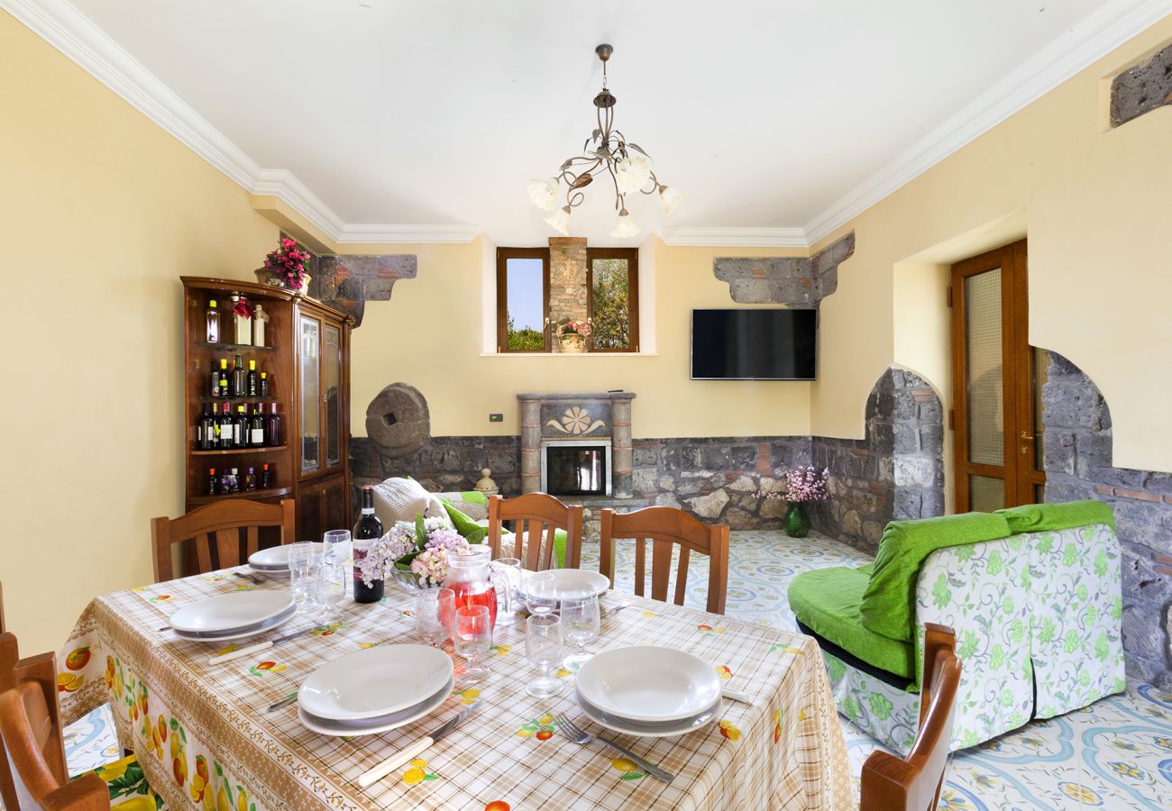 Villa in Massa Lubrense - AMORE RENTALS - Villa Imma with Private Swimming Pool, Sea View and Parking