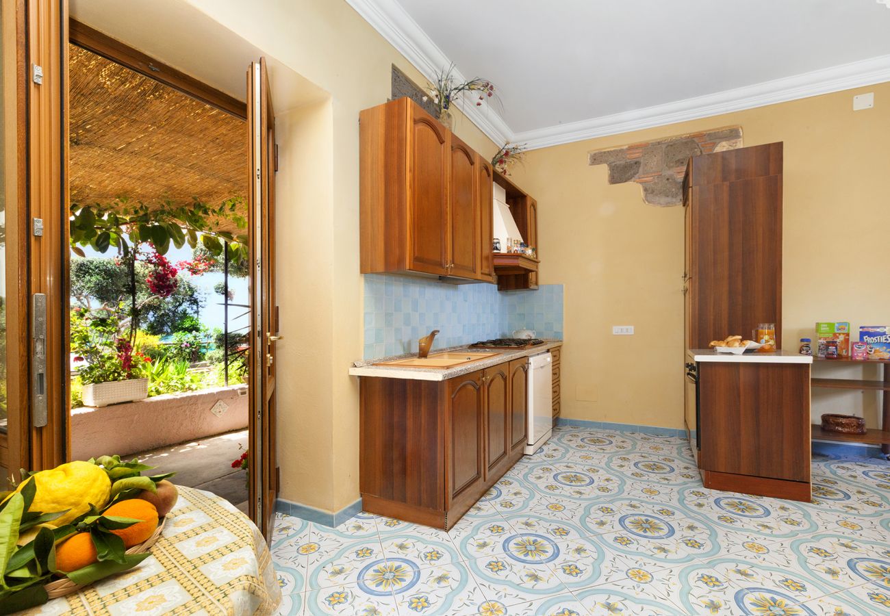 Villa in Massa Lubrense - AMORE RENTALS - Villa Imma with Private Swimming Pool, Sea View and Parking
