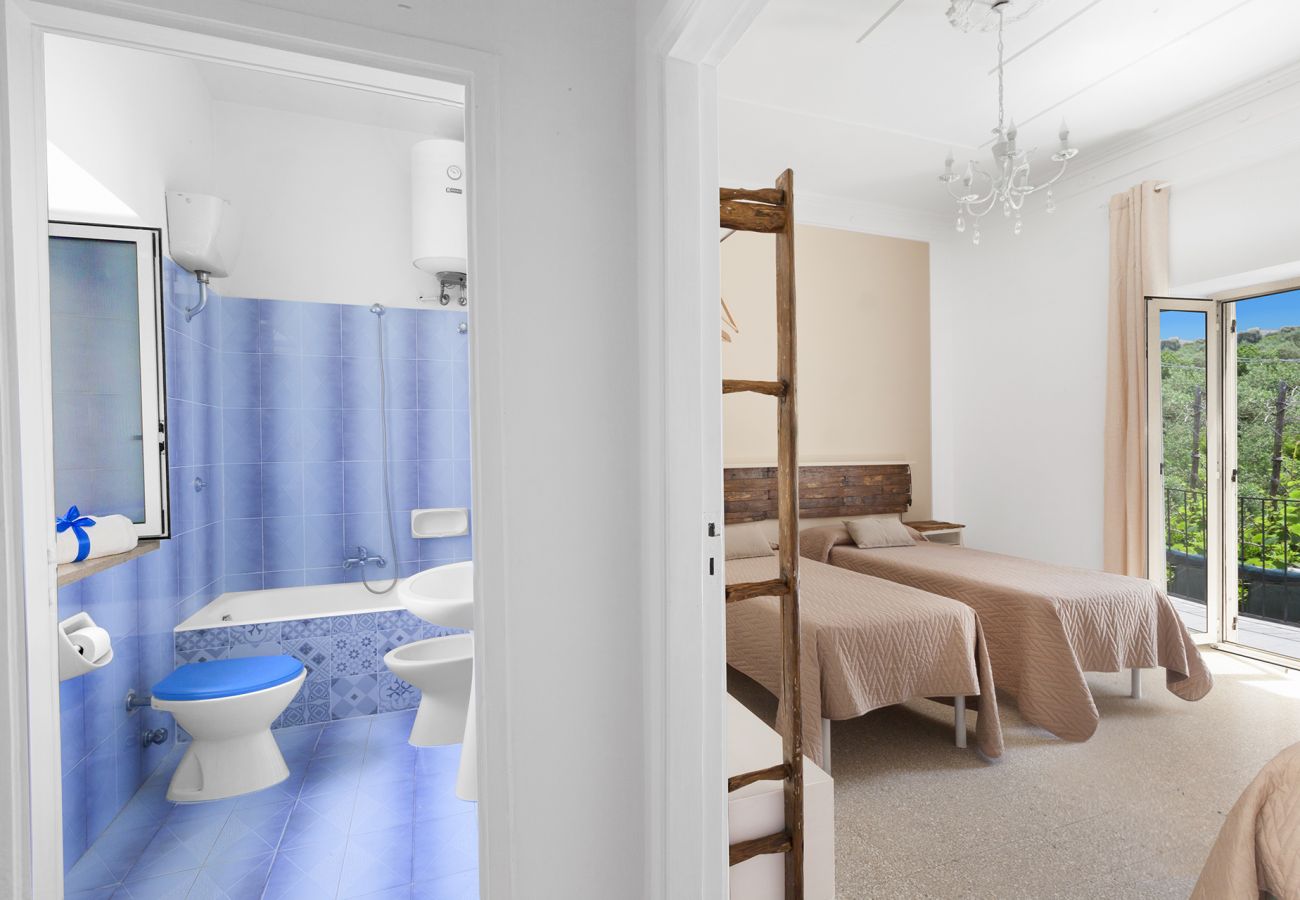 Villa in Massa Lubrense - AMORE RENTALS - Villa Imma with Private Swimming Pool, Sea View and Parking
