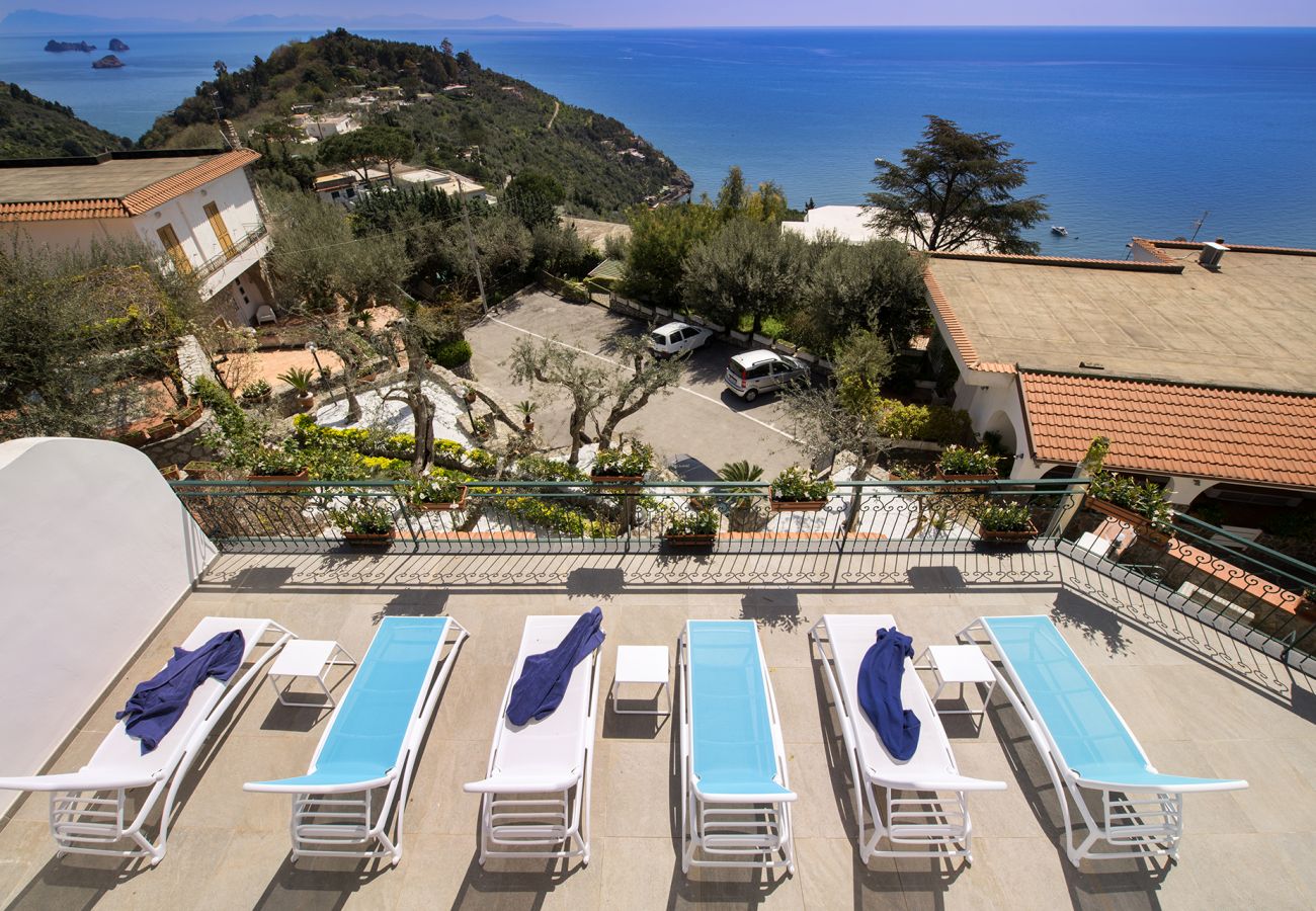 Villa in Massa Lubrense - AMORE RENTALS - Villa Marina with Private Pool, Sea View, Terraces and Parking