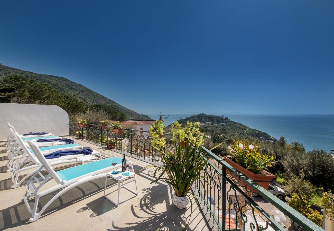 Villa in Massa Lubrense - AMORE RENTALS - Villa Marina with Private Pool, Sea View, Terraces and Parking