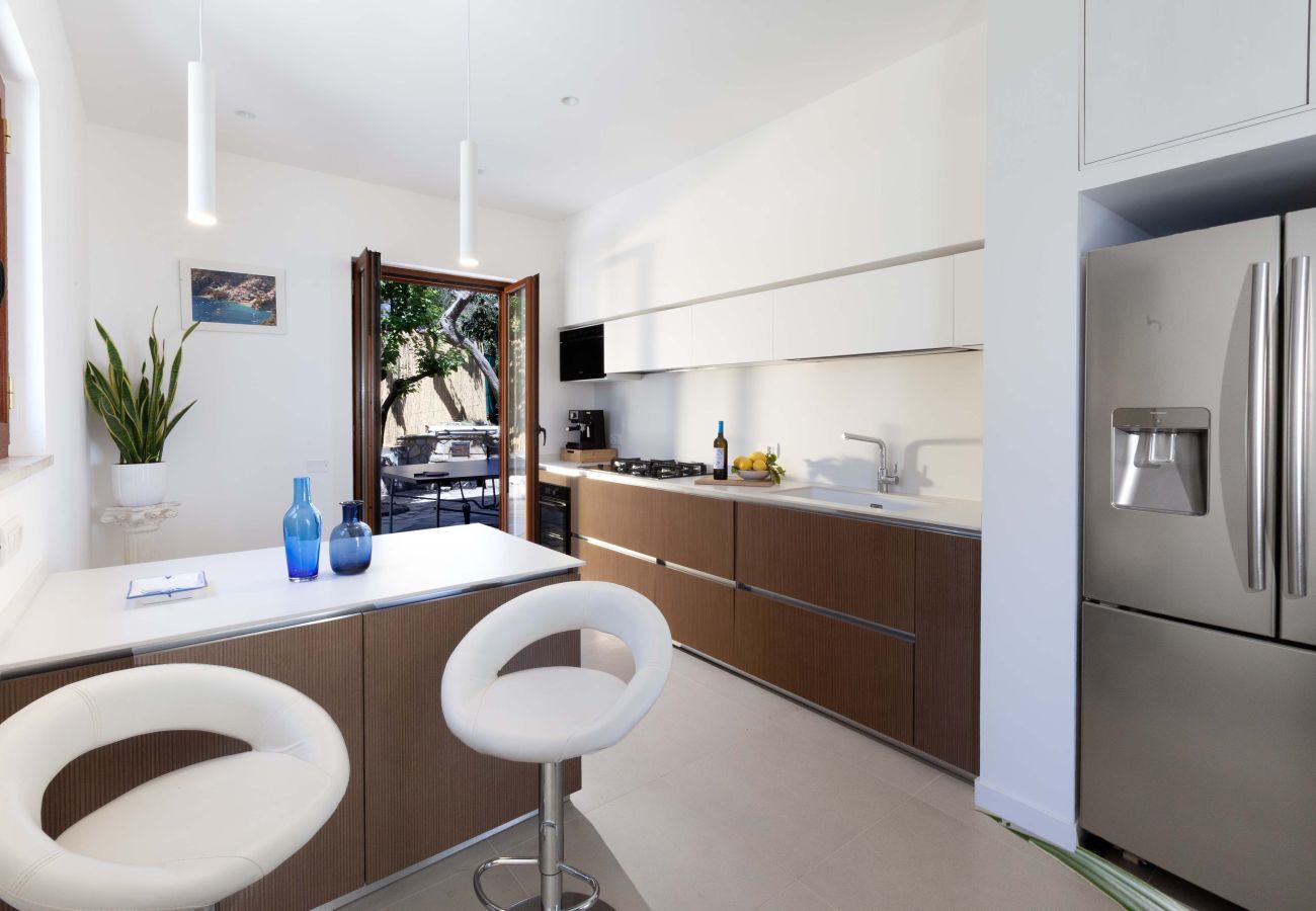 Villa in Massa Lubrense - AMORE RENTALS - Villa Marina with Private Pool, Sea View, Terraces and Parking