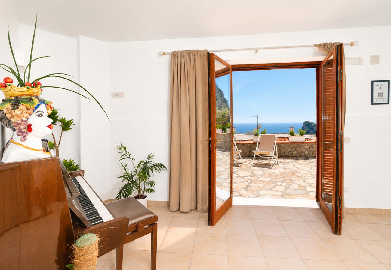 Villa in Massa Lubrense - AMORE RENTALS - Villa Marina with Private Pool, Sea View, Terraces and Parking