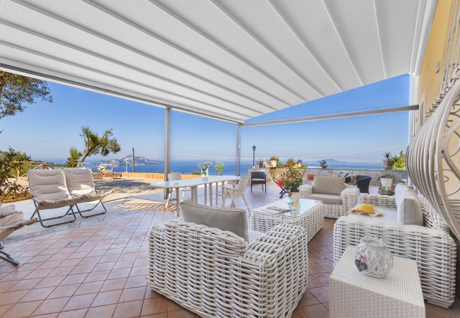 Villa in Sant´Agata sui Due Golfi - Villa Ferrara with Infinity Pool, Sea View, Parking and Garden Villa in Sant´Agata sui Due Golfi - Villa Ferrara with Infinity Pool, Sea View, Parking and Garden