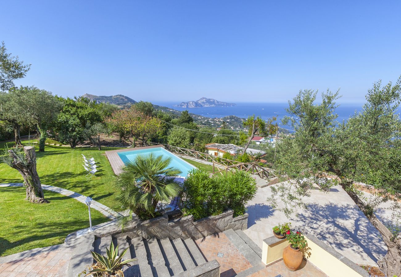 Villa in Sant´Agata sui Due Golfi - Villa Ferrara with Infinity Pool, Sea View, Parking and Garden