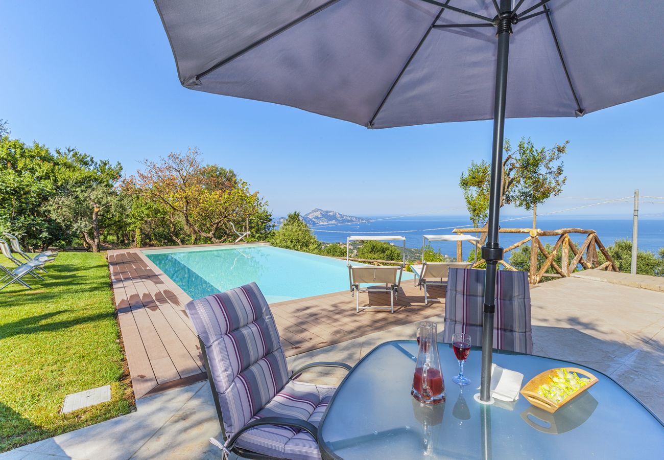 Villa in Sant´Agata sui Due Golfi - Villa Ferrara with Infinity Pool, Sea View, Parking and Garden